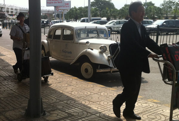 Classic Car services for Noi Bai airport pickup-returns